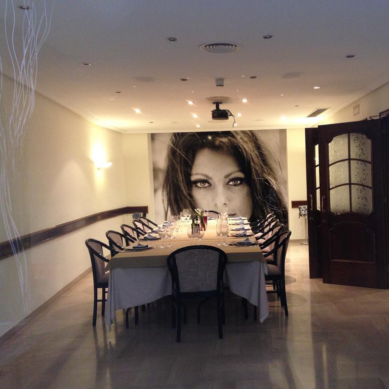 Hotel Manel Мартурель Екстер'єр фото